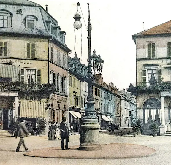 PLACE DE LA REPUBLIQUE